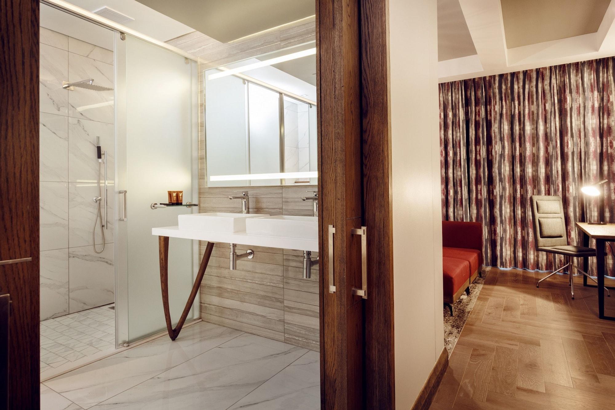 The Maslow Hotel, Time Square Pretoria Bagian luar foto